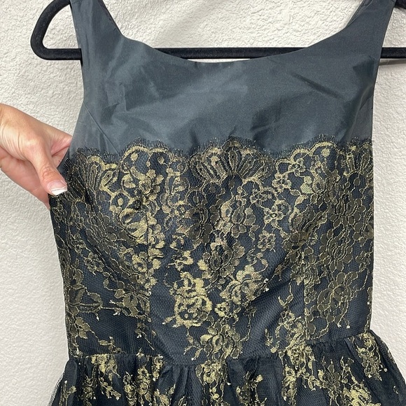 ML Monique L’huillier Gold Black Lace Fit Flare Mini Dress Party Birthday Sz 8 - Picture 3 of 12